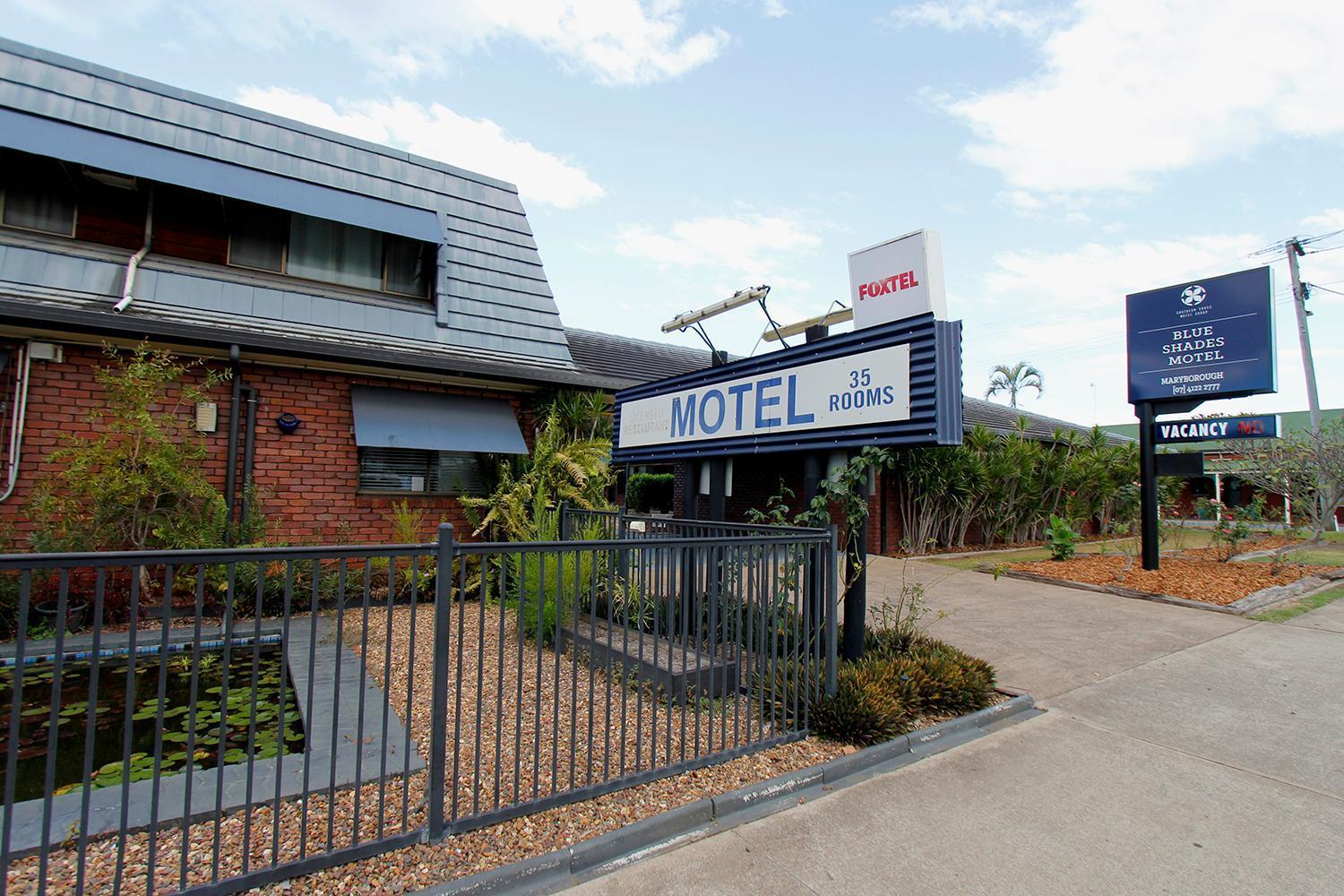 Blue Shades Motel Мэриборо Экстерьер фото
