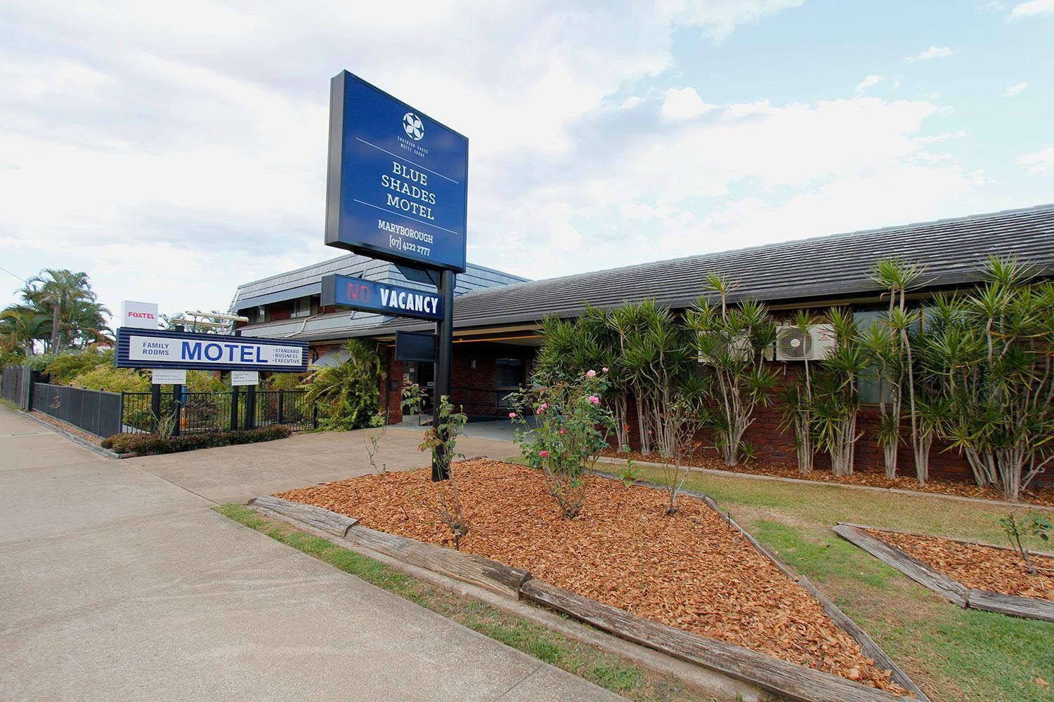 Blue Shades Motel Мэриборо Экстерьер фото