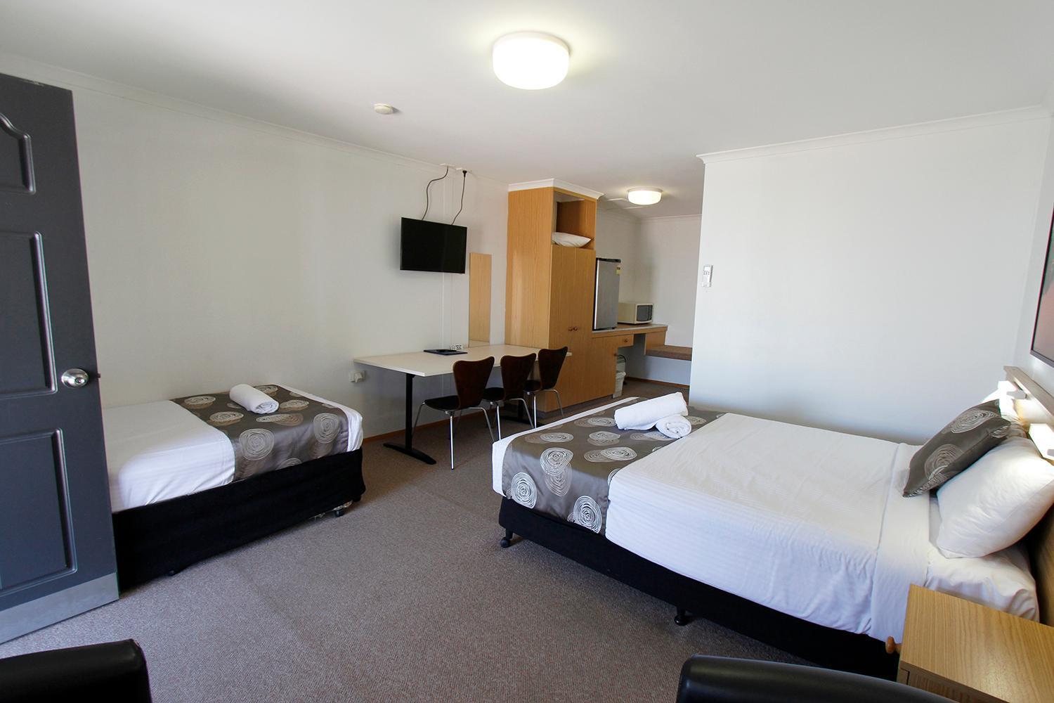 Blue Shades Motel Мэриборо Экстерьер фото