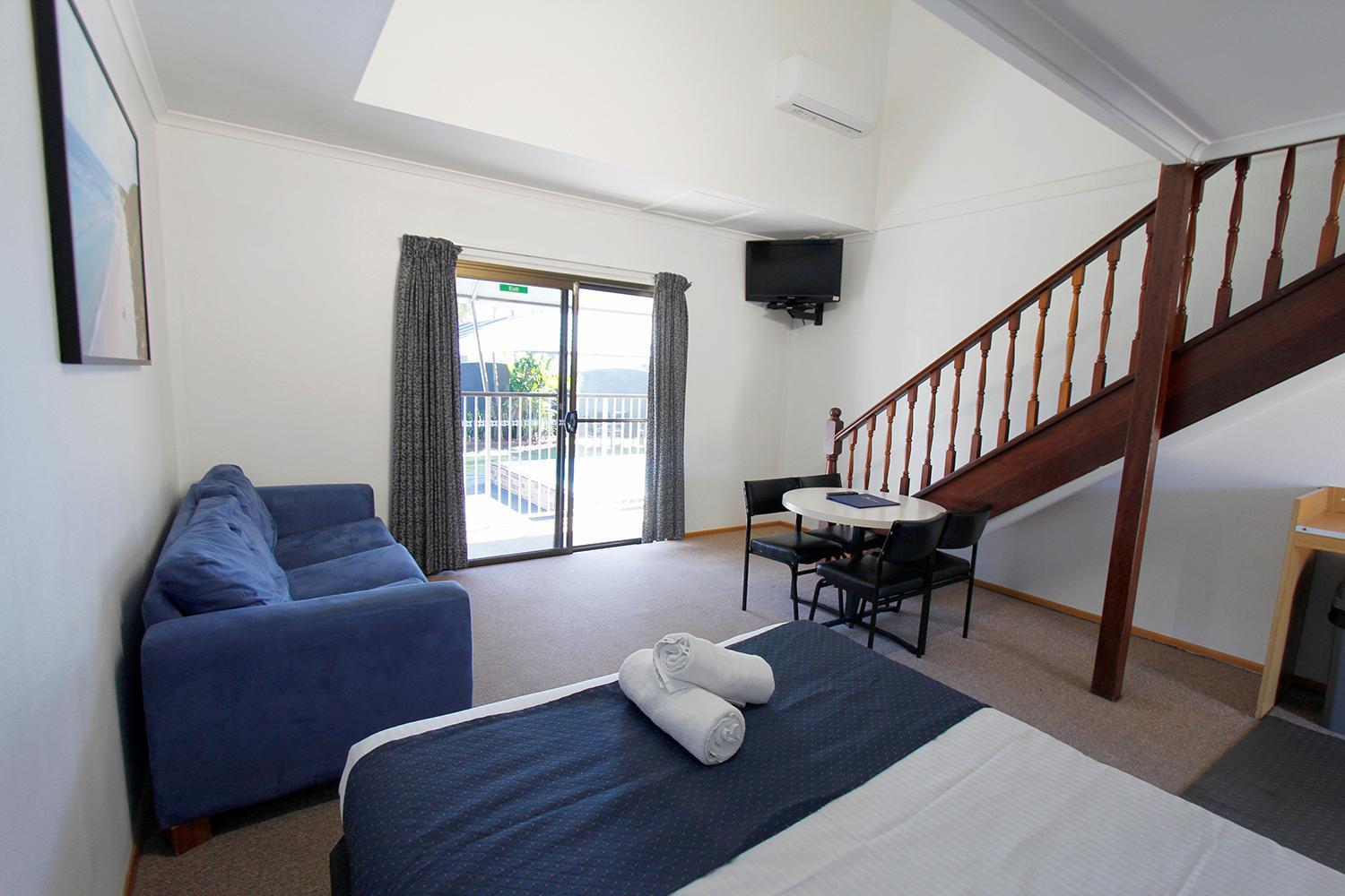 Blue Shades Motel Мэриборо Экстерьер фото