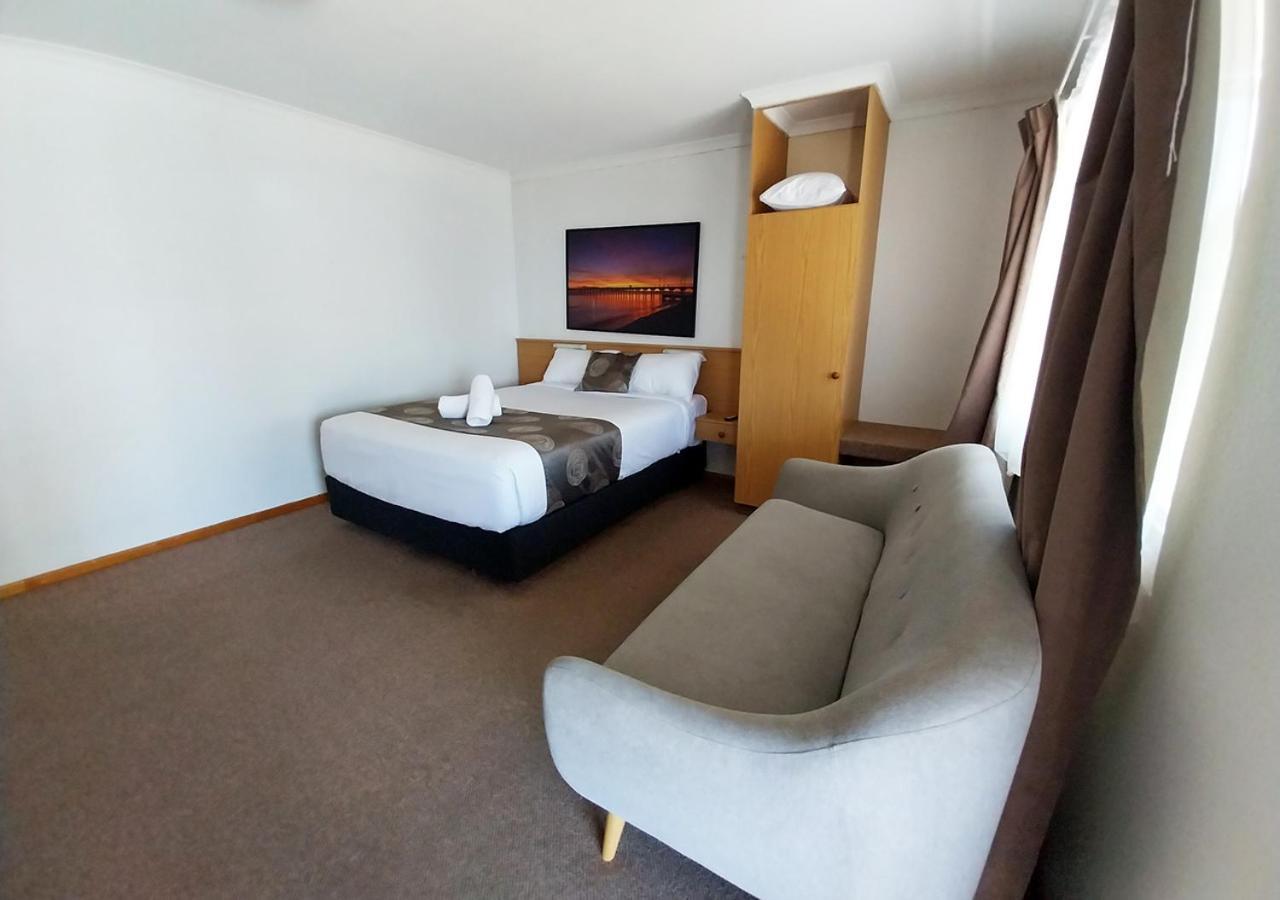 Blue Shades Motel Мэриборо Экстерьер фото