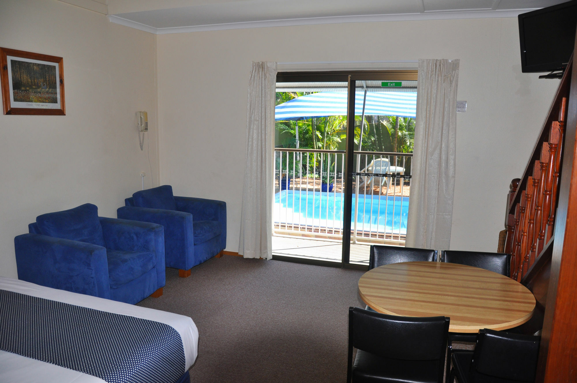 Blue Shades Motel Мэриборо Экстерьер фото